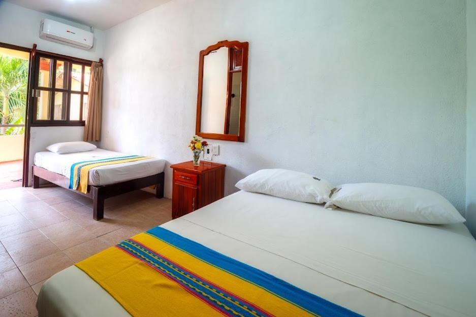Hotel Bungalows Acuario Puerto Escondido  Luaran gambar